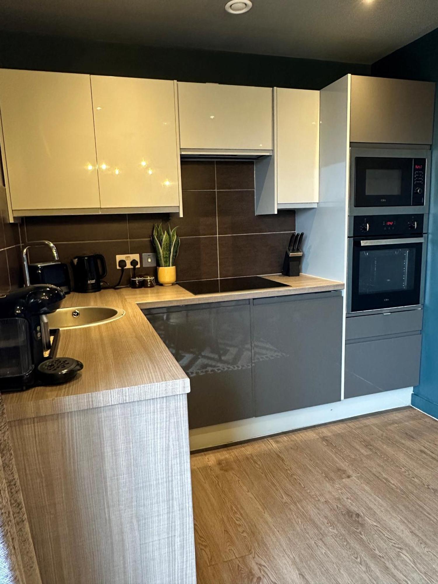 Epic Apartments Tunnage Square Liverpool Esterno foto